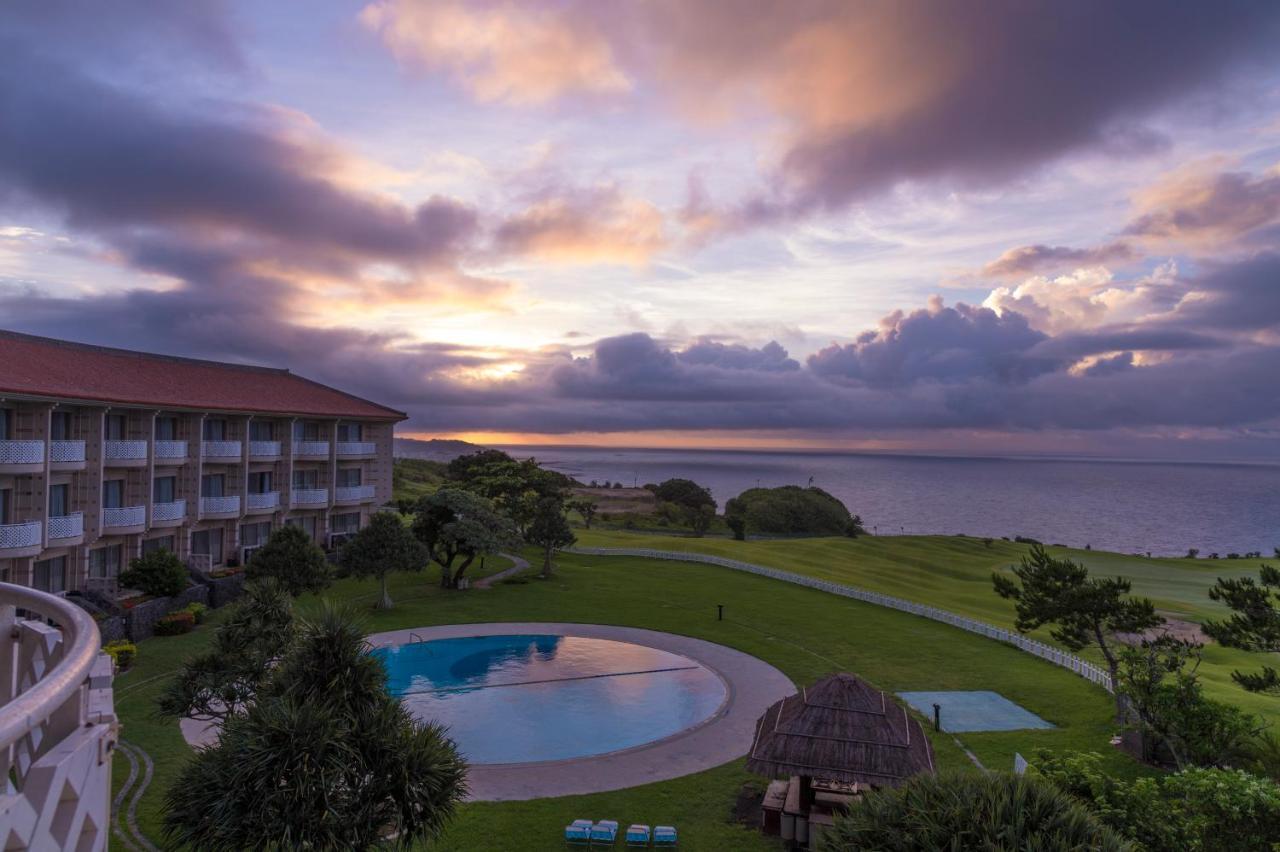 The Southern Links Resort Hotel Yaese Exterior foto